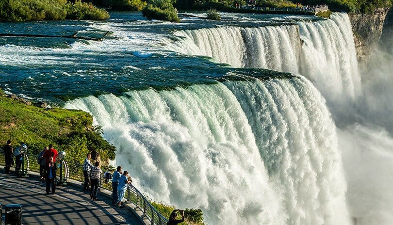 Высота Ниагарского водопада